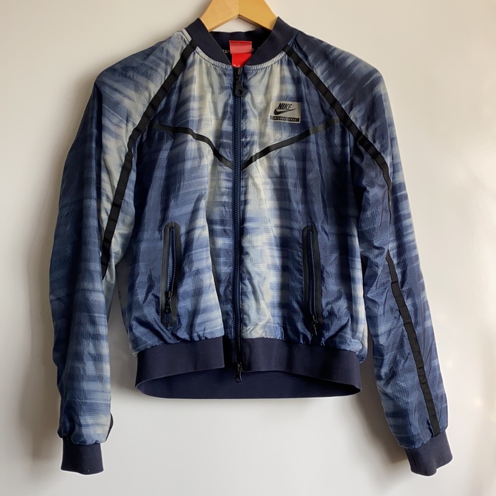 Nike Wind Breaker & Warm Jacket